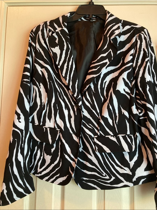 Notations Jackets & Blazers - Notations Black and White Zebra-Print Blazer